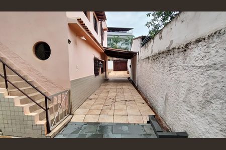 Casa à venda com 254m², 4 quartos e 4 vagasGaragem