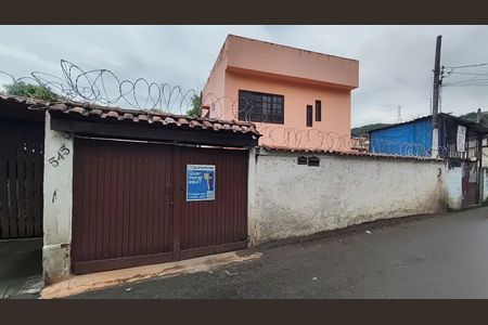 Casa à venda com 254m², 4 quartos e 4 vagasFachada