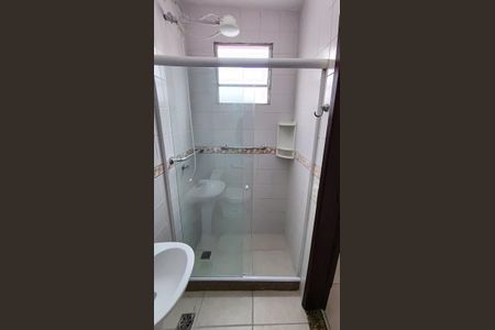 Casa à venda com 254m², 4 quartos e 4 vagasBanheiro 2