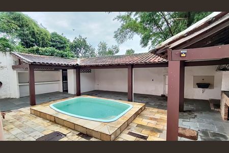 Casa à venda com 254m², 4 quartos e 4 vagasÁrea comum - Piscina