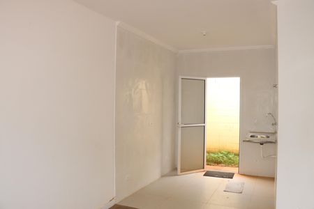 Casa de condomínio para alugar com 80m², 2 quartos e 1 vagaSala/Cozinha