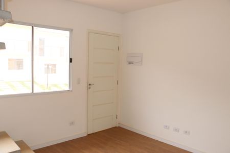 Sala de casa de condomínio para alugar com 2 quartos, 80m² em Chácara Ondas Verdes, Cotia