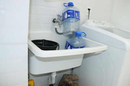Área de Serviço de apartamento para alugar com 2 quartos, 45m² em Petrópolis, Cotia