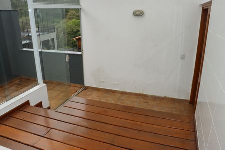 Casa de condomínio para alugar com 570m², 7 quartos e 6 vagasVaranda da Suíte 3