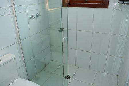 Casa de condomínio para alugar com 570m², 7 quartos e 6 vagasBanheiro da Suíte 3