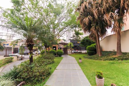 Apartamento para alugar com 80m², 2 quartos e 1 vaga Apartamento para alugar com 80m², 2 quartos e 1 vagaEntrada