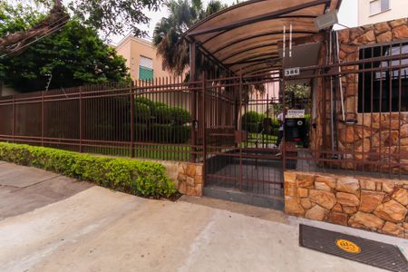 Apartamento para alugar com 80m², 2 quartos e 1 vaga Apartamento para alugar com 80m², 2 quartos e 1 vagaFachada