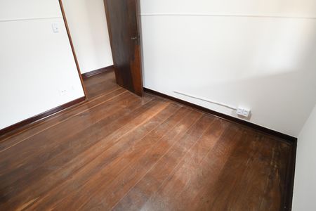 Casa à venda com 270m², 4 quartos e 3 vagasQuarto 1