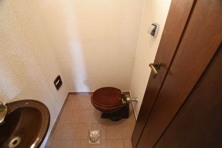 Casa à venda com 270m², 4 quartos e 3 vagasLavabo