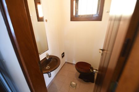 Casa à venda com 270m², 4 quartos e 3 vagasLavabo