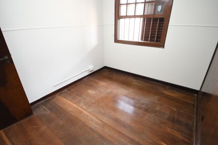 Casa à venda com 270m², 4 quartos e 3 vagasQuarto 1