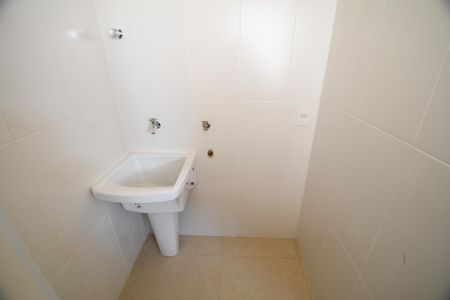 Casa à venda com 270m², 4 quartos e 3 vagasCasa 2 - Área de Serviço