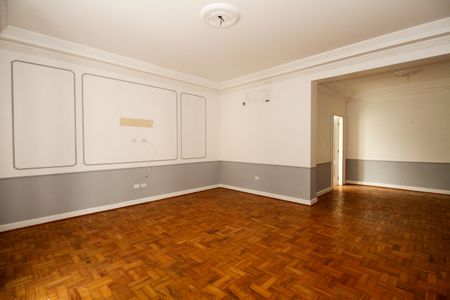 Casa à venda com 800m², 4 quartos e 8 vagas Casa à venda com 800m², 4 quartos e 8 vagasSuíte 4