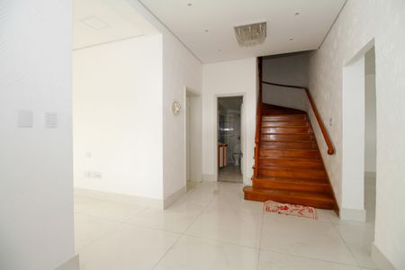 Casa à venda com 800m², 4 quartos e 8 vagas Casa à venda com 800m², 4 quartos e 8 vagasHall de Entrada