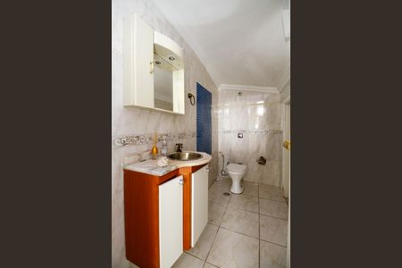 Casa à venda com 800m², 4 quartos e 8 vagas Casa à venda com 800m², 4 quartos e 8 vagasLavabo