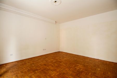 Casa à venda com 800m², 4 quartos e 8 vagas Casa à venda com 800m², 4 quartos e 8 vagasSuíte 2