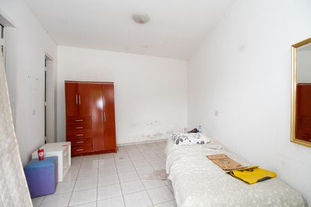 Casa à venda com 800m², 4 quartos e 8 vagas Casa à venda com 800m², 4 quartos e 8 vagasQuarto de Serviço