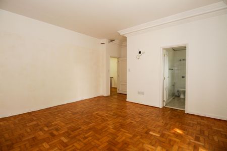 Casa à venda com 800m², 4 quartos e 8 vagas Casa à venda com 800m², 4 quartos e 8 vagasSuíte 2