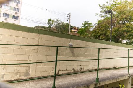 Vista Sala de apartamento à venda com 2 quartos, 49m² em Rio do Ouro, Niterói
