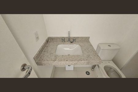 Banheiro de kitnet/studio à venda com 1 quarto, 25m² em Vila Mariana, São Paulo