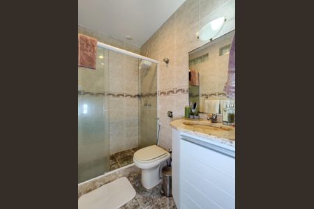 Apartamento à venda com 195m², 3 quartos e 2 vagasBanheiro da Suíte 3