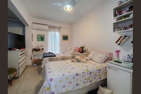 Apartamento à venda com 195m², 3 quartos e 2 vagasSuíte 2