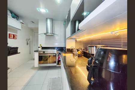 Apartamento à venda com 195m², 3 quartos e 2 vagasCozinha