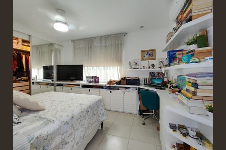 Apartamento à venda com 195m², 3 quartos e 2 vagasSuíte 3
