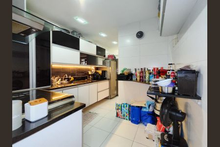 Apartamento à venda com 195m², 3 quartos e 2 vagasCozinha