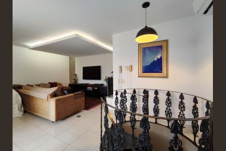 Sala de TV de apartamento à venda com 3 quartos, 195m² em Tijuca, Rio de Janeiro