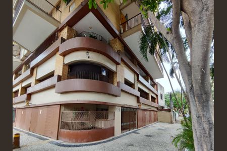 Apartamento à venda com 195m², 3 quartos e 2 vagasPlaquinha