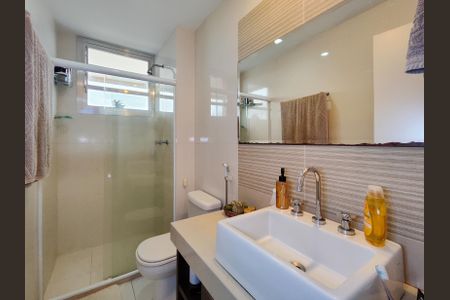 Apartamento à venda com 195m², 3 quartos e 2 vagasBanheiro da Suíte 1