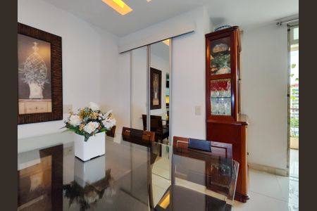 Apartamento à venda com 195m², 3 quartos e 2 vagasLavabo