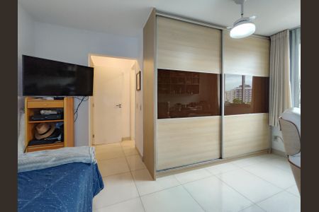 Apartamento à venda com 195m², 3 quartos e 2 vagasSuíte 1