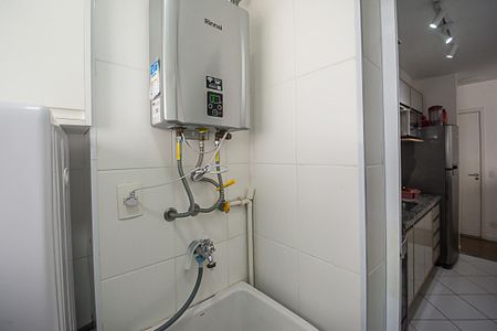 Apartamento para alugar com 65m², 2 quartos e 1 vagaÁrea de Serviço