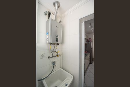 Apartamento para alugar com 65m², 2 quartos e 1 vagaÁrea de Serviço