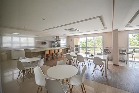 Apartamento para alugar com 65m², 2 quartos e 1 vagaÁrea comum - Salão de festas