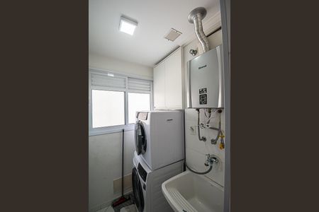 Apartamento para alugar com 65m², 2 quartos e 1 vagaÁrea de Serviço