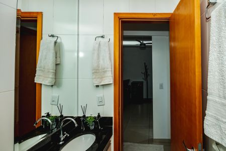 Apartamento à venda com 62m², 2 quartos e 1 vagaBanheiro