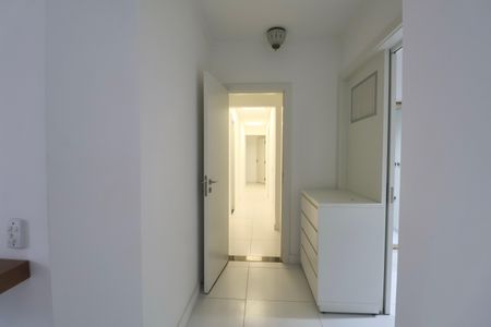 Apartamento para alugar com 300m², 5 quartos e 2 vagas Apartamento para alugar com 300m², 5 quartos e 2 vagasSuíte 2