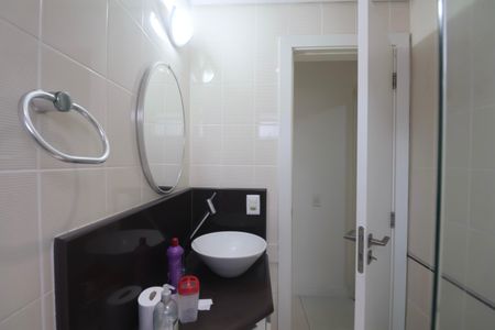 Apartamento para alugar com 300m², 5 quartos e 2 vagas Apartamento para alugar com 300m², 5 quartos e 2 vagasBanheiro Social