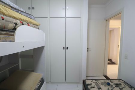 Apartamento para alugar com 300m², 5 quartos e 2 vagas Apartamento para alugar com 300m², 5 quartos e 2 vagasQuarto