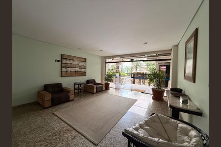 Apartamento para alugar com 300m², 5 quartos e 2 vagas Apartamento para alugar com 300m², 5 quartos e 2 vagasHall de entrada