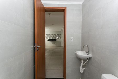 Apartamento para alugar com 42m², 2 quartos e sem vaga Apartamento para alugar com 42m², 2 quartos e sem vagaBanheiro