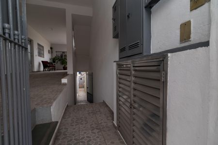 Casa para alugar com 500m², 2 quartos e sem vagaCorredor de entrada