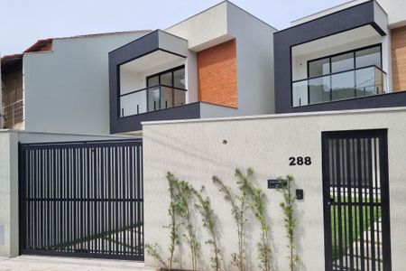 Casa à venda com 162m², 4 quartos e 1 vagaFachada
