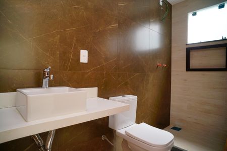 Casa à venda com 162m², 4 quartos e 1 vagaBanheiro Social 2