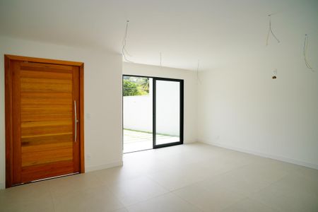 Casa à venda com 162m², 4 quartos e 1 vagaSala