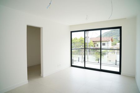 Casa à venda com 162m², 4 quartos e 1 vagaSuíte