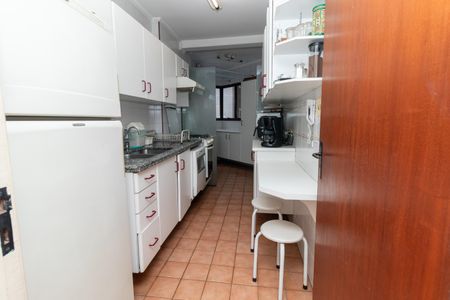Apartamento à venda com 94m², 3 quartos e 2 vagasCozinha